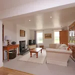 펜션 Salton Lodge Salton