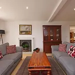 Salton Lodge 펜션