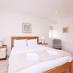 펜션 Salton Lodge Salton