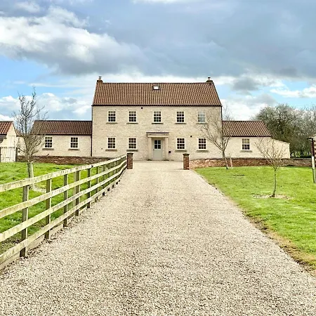 Salton Lodge Spacious Country Stay Hébergement de vacances