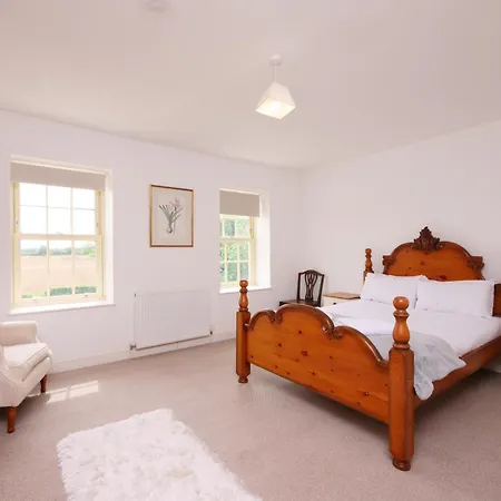 Salton Lodge Spacious Country Stay Hébergement de vacances