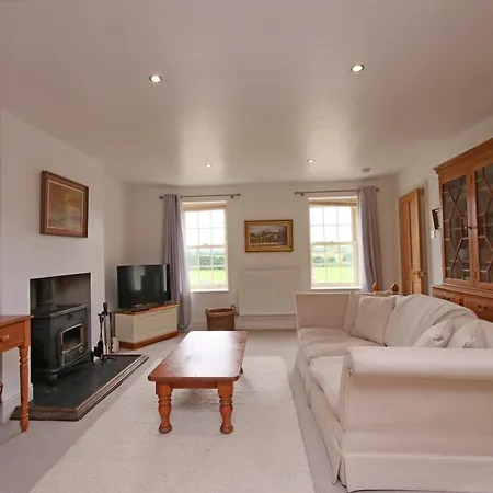 Salton Lodge Spacious Country Stay * Salton