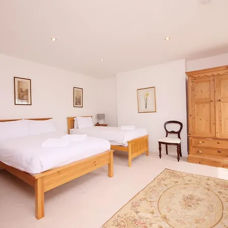 Salton Lodge Spacious Country Stay Hébergement de vacances