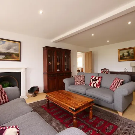 בית נופש Salton Lodge *